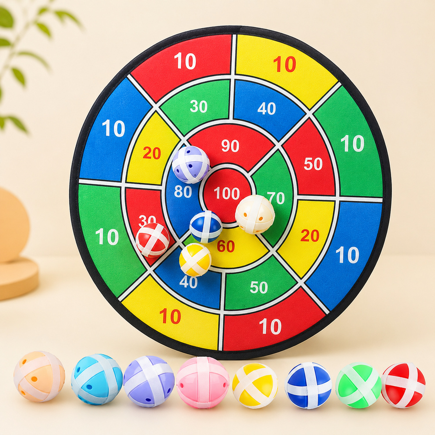 Exemplo de uso de jogo de dardos infantil com bolas de velcro em atividade educativa para crianças