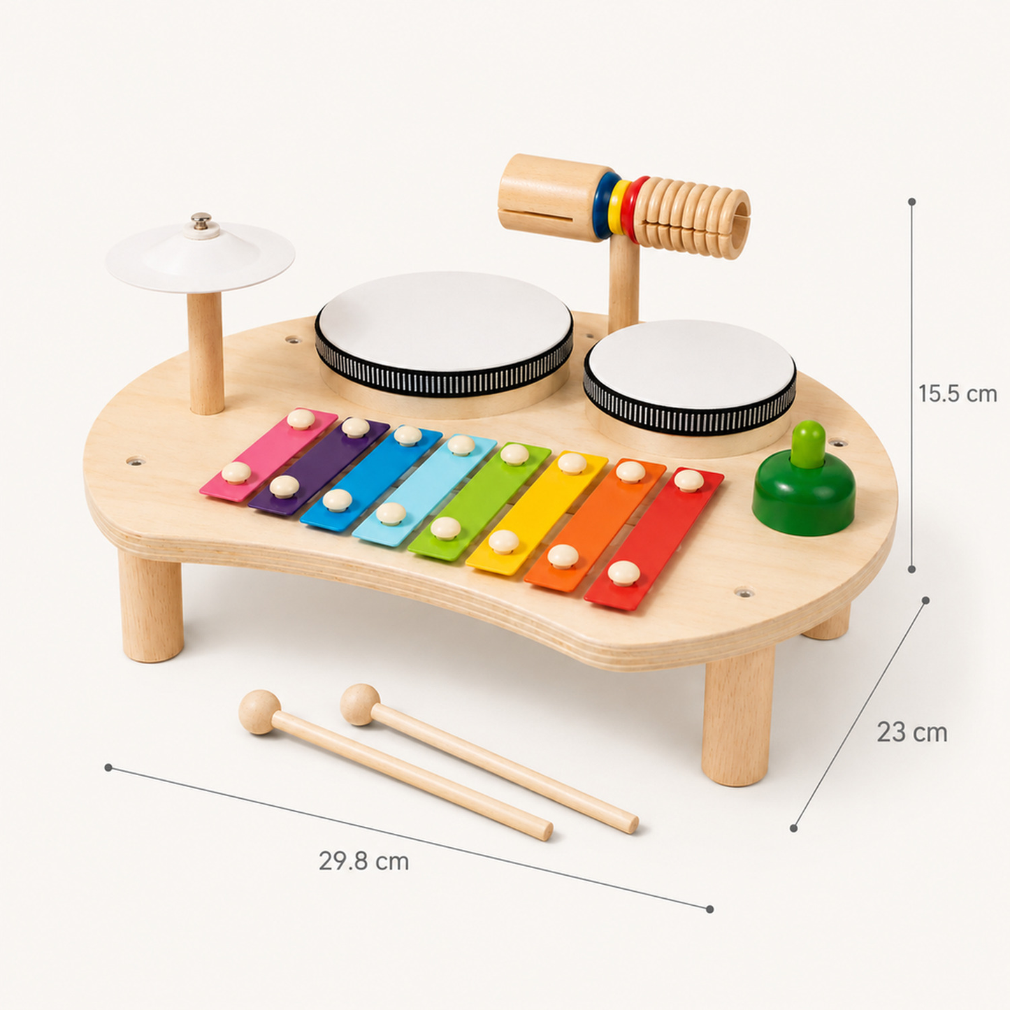 Close de mesa musical Montessori de madeira destacando cores e detalhes importantes do produto